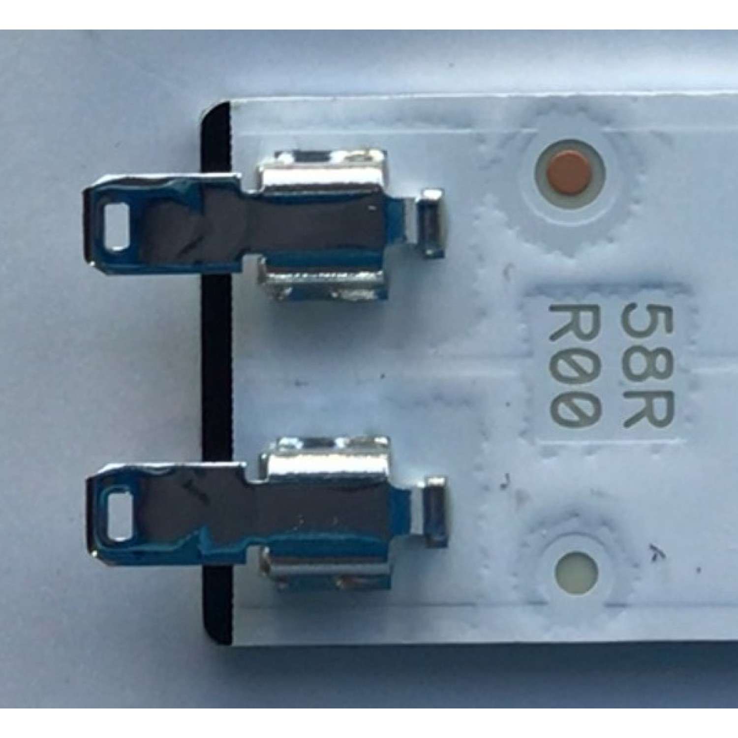 KIT DE LED'S PARA TV SAMSUNG / NUEVOS ORIGINAL  8 PZ / NUMERO DE PARTE BN96-50458A / BN96-50459A / V0T7-580MA-R0 / V0T7-580MB-R0 / GS-AL2 / PANEL CY-BT058HGCV1H / CY-BT058HGPV1H / MODELO UN58TU7000FXZA XC04 - Imagen 3